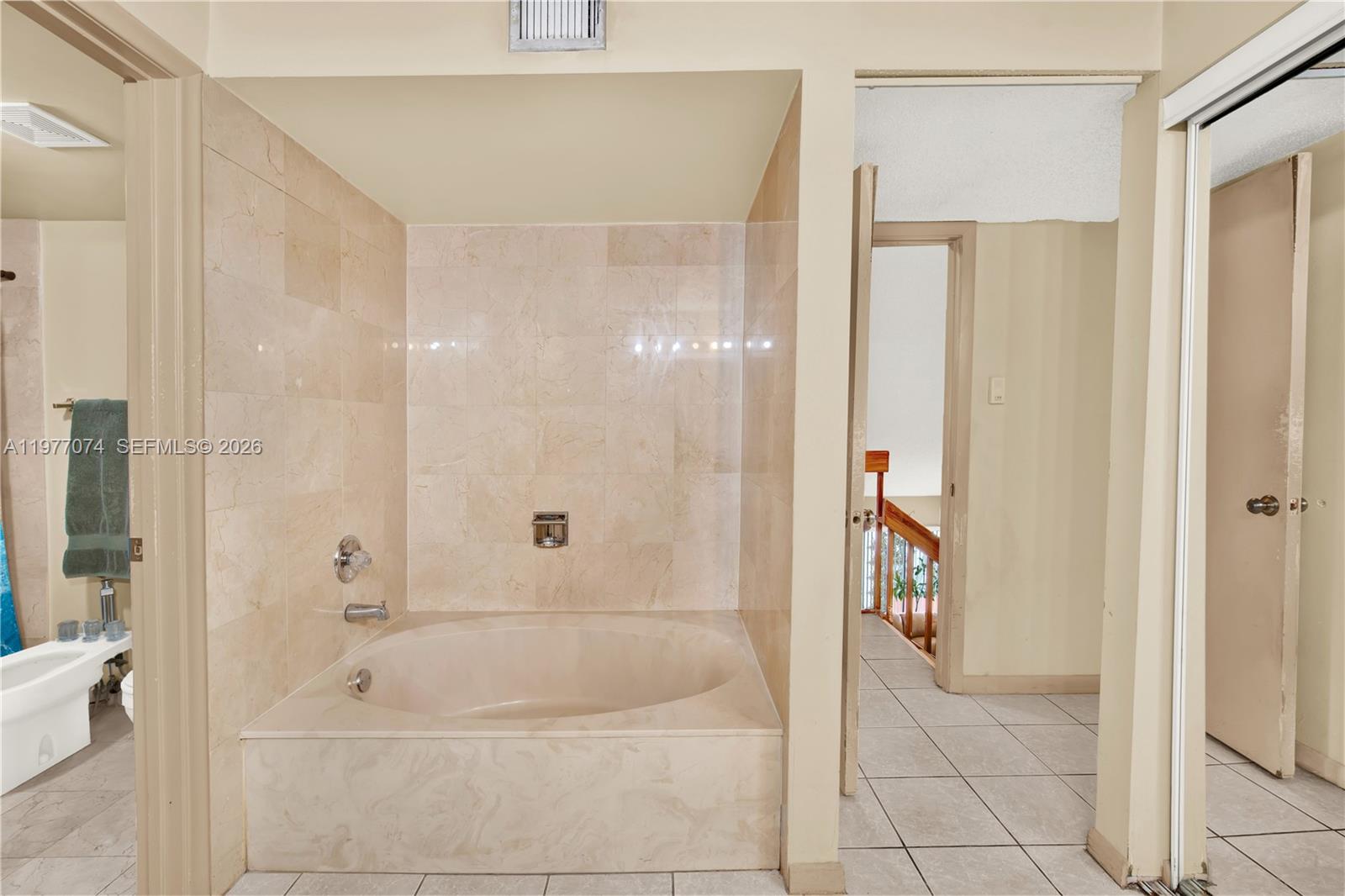 10528 Southwest 118th Place Miami, FL 33186 - Photo 32 of 45