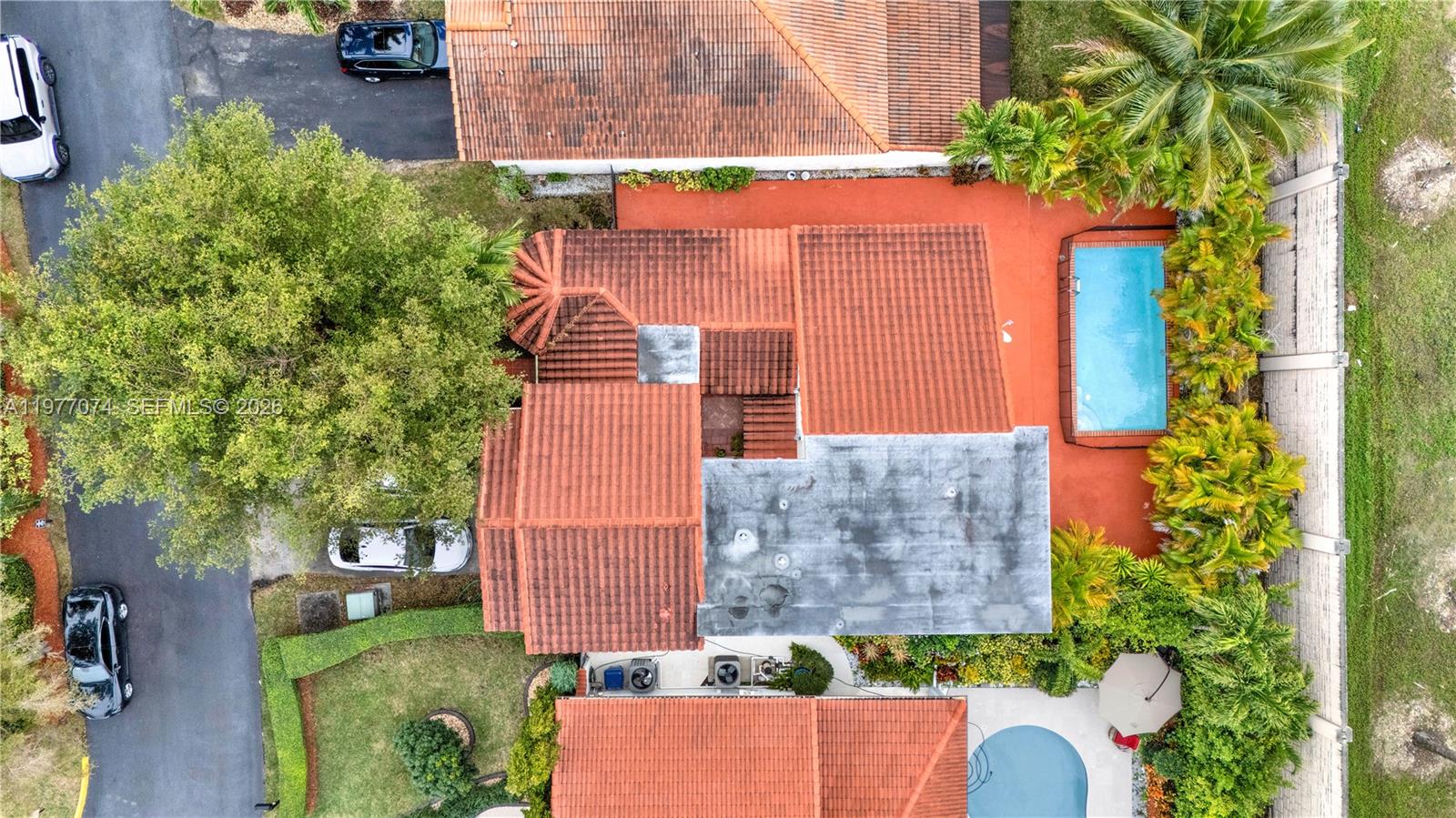 10528 Southwest 118th Place Miami, FL 33186 - Photo 38 of 45