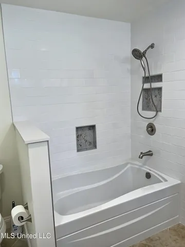 $2,550 | 14132 Lumpkin Road, Gulfport, MS 39503