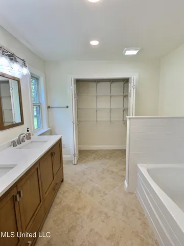 $2,550 | 14132 Lumpkin Road, Gulfport, MS 39503