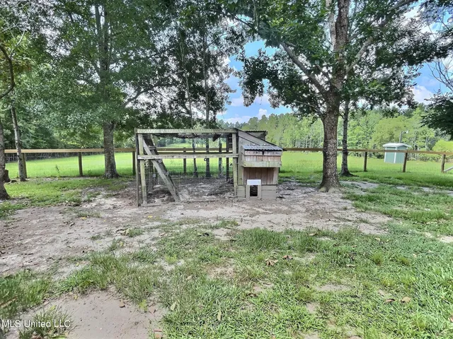 $2,550 | 14132 Lumpkin Road, Gulfport, MS 39503