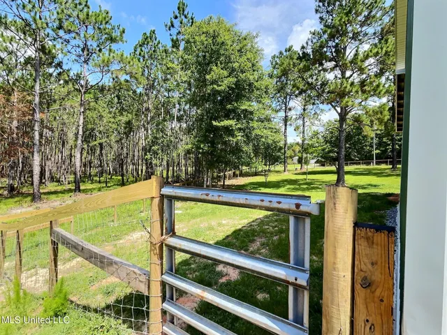 $2,550 | 14132 Lumpkin Road, Gulfport, MS 39503
