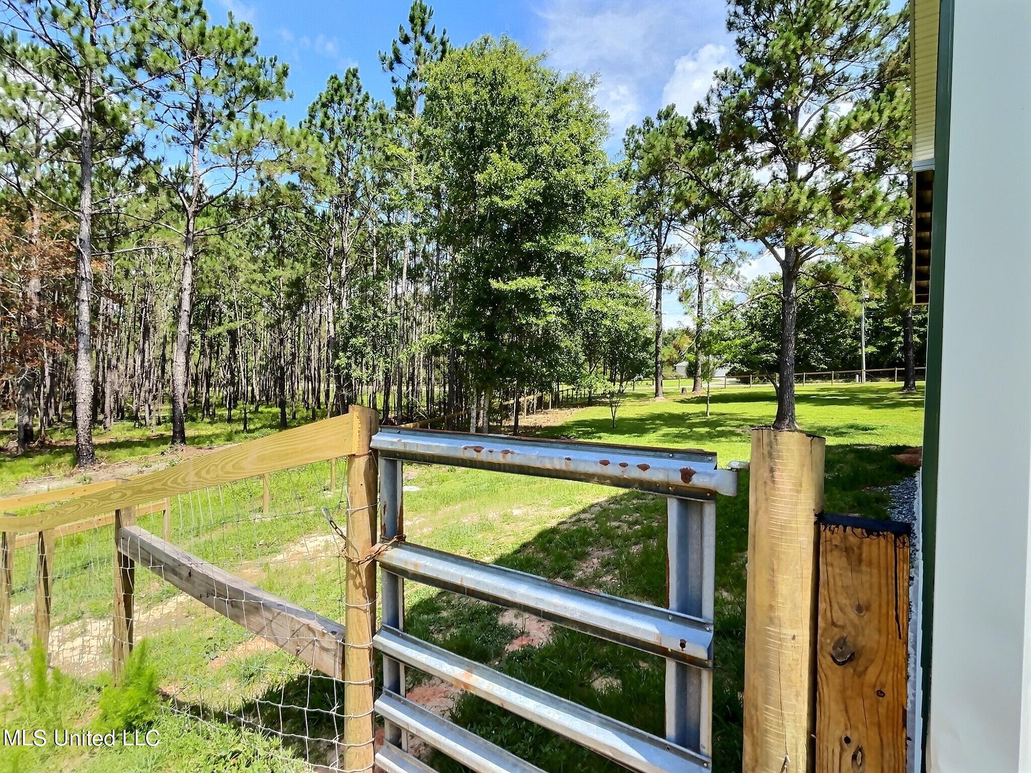 14132 Lumpkin Road Gulfport, MS 39503 - Photo 29 of 33 IMG_8550