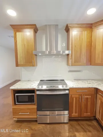 $2,550 | 14132 Lumpkin Road, Gulfport, MS 39503