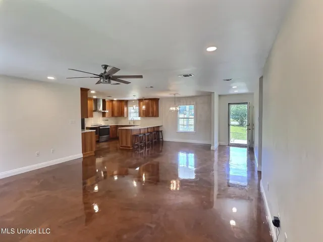 $2,550 | 14132 Lumpkin Road, Gulfport, MS 39503