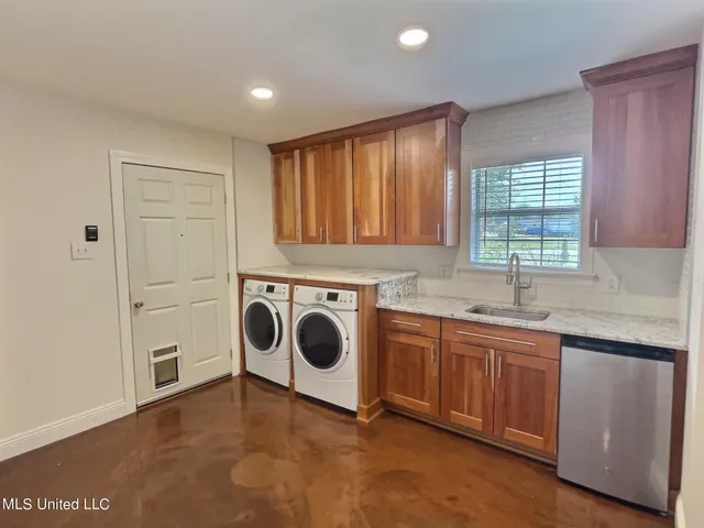 $2,550 | 14132 Lumpkin Road, Gulfport, MS 39503