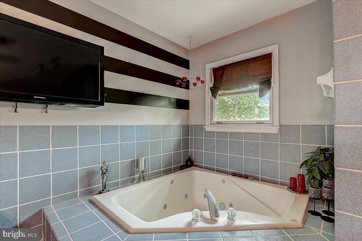 109 Embleton Road Owings Mills, MD 21117 - Photo 15 of 44 Gallery Image 15