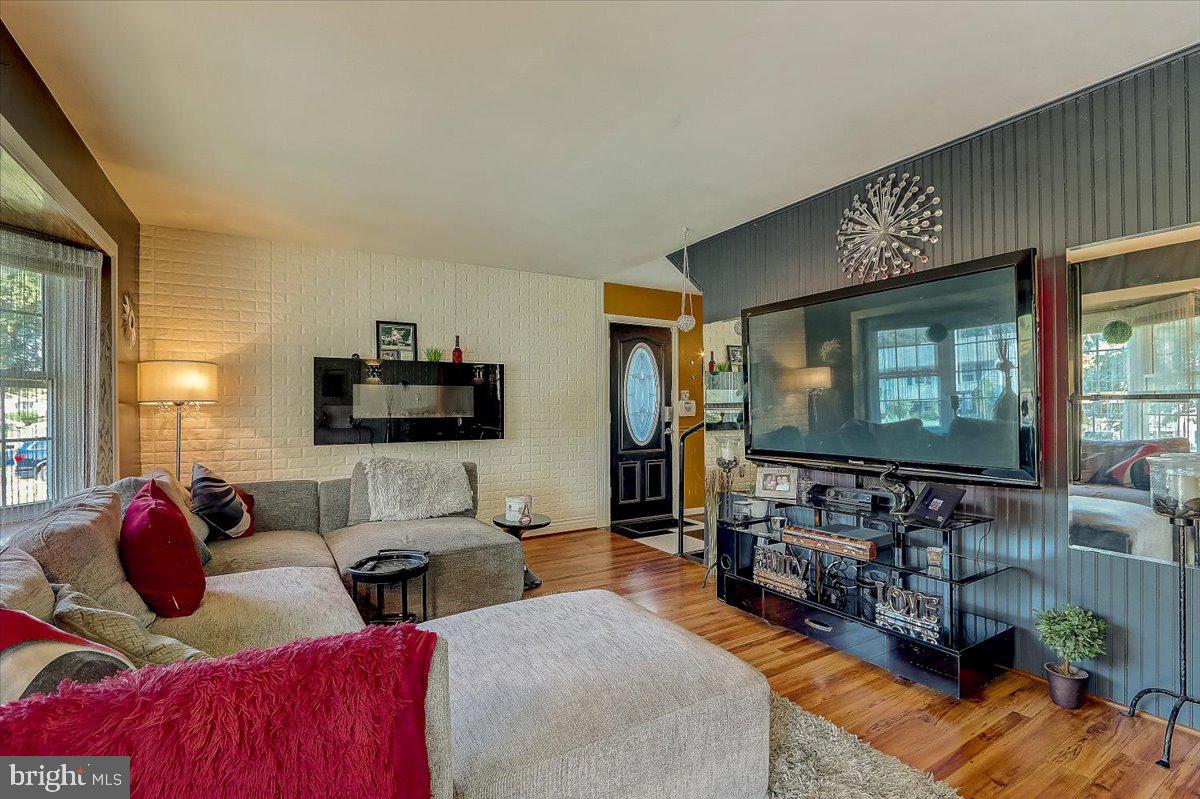 109 Embleton Road Owings Mills, MD 21117 - Photo 6 of 44 Gallery Image 6