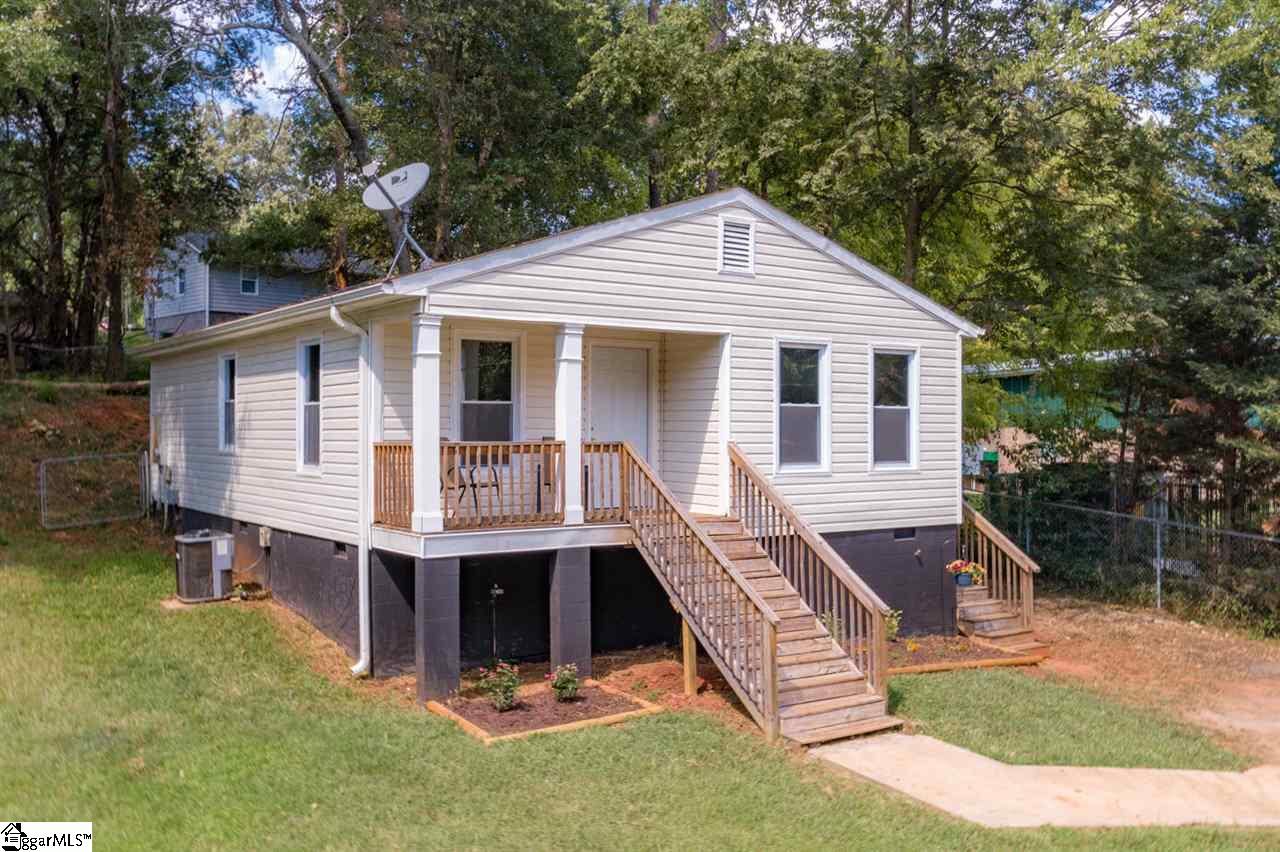 214 Verner Springs Road Greenville, SC 29609 - Photo 2 of 18 Gallery Image 2