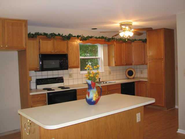 1036 South Remington Road Columbus, OH 43209 - Photo 7 of 9