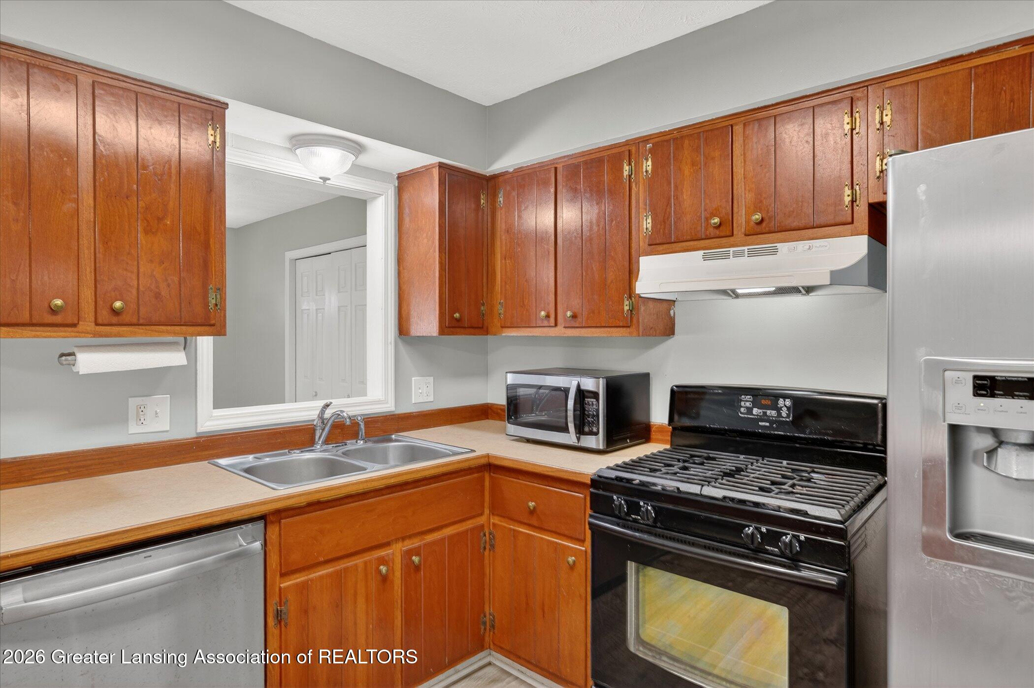 2037 Webster Road Lansing, MI 48917 - Photo 12 of 29