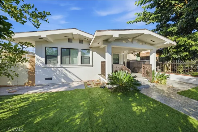 $3,600 | 6325 Marbrisa Avenue, Huntington Park, CA 90255