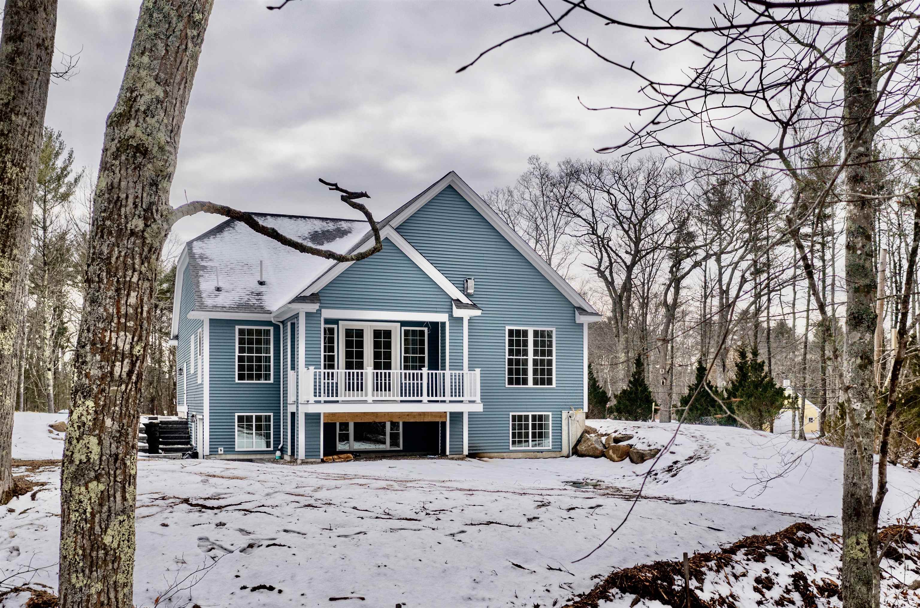 233 Cider Hill Road York, ME 03909 - Photo 3 of 40 Gallery Image 3