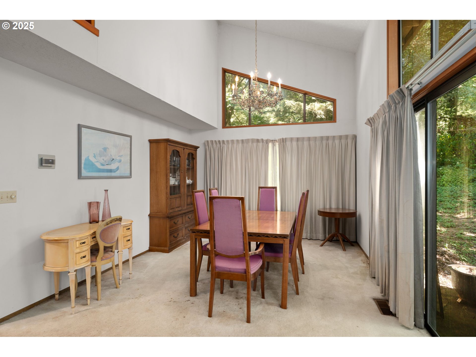 3990 Southwest Borland Road Tualatin, OR 97062 - Photo 10 of 11 a view of a dining room with furniture and window