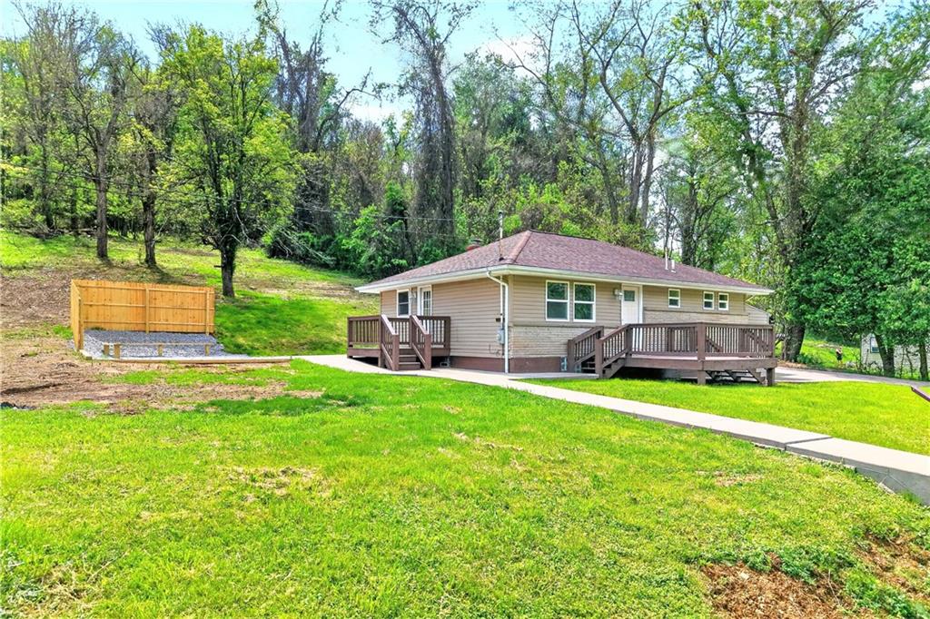 1590 Grange Road Charleroi, PA 15022 - Photo 2 of 38