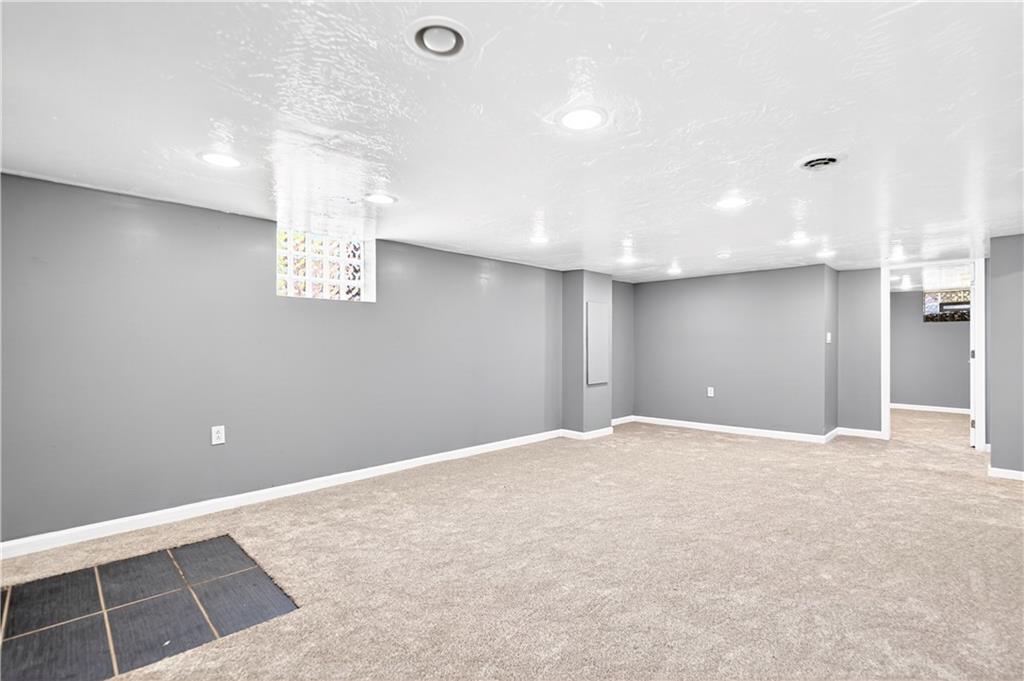 1590 Grange Road Charleroi, PA 15022 - Photo 24 of 38