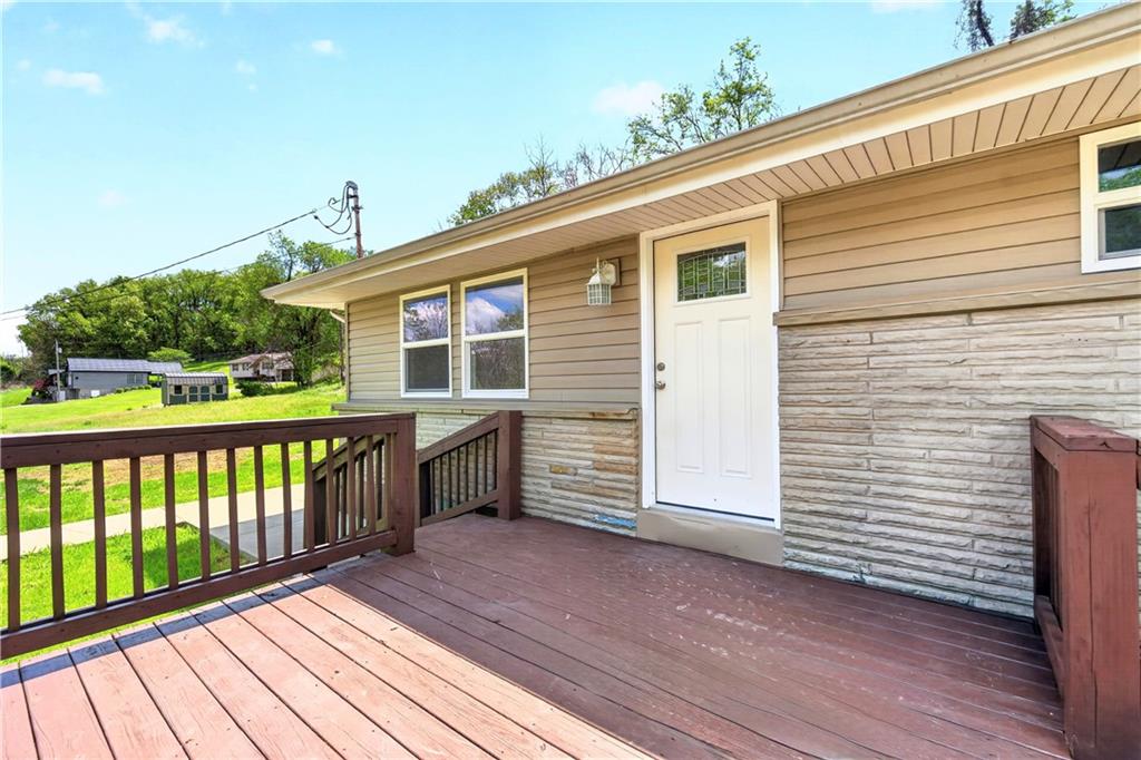 1590 Grange Road Charleroi, PA 15022 - Photo 3 of 38