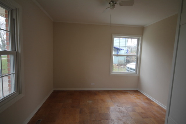 104 Perth Road Cary, IL 60013 - Photo 5 of 7