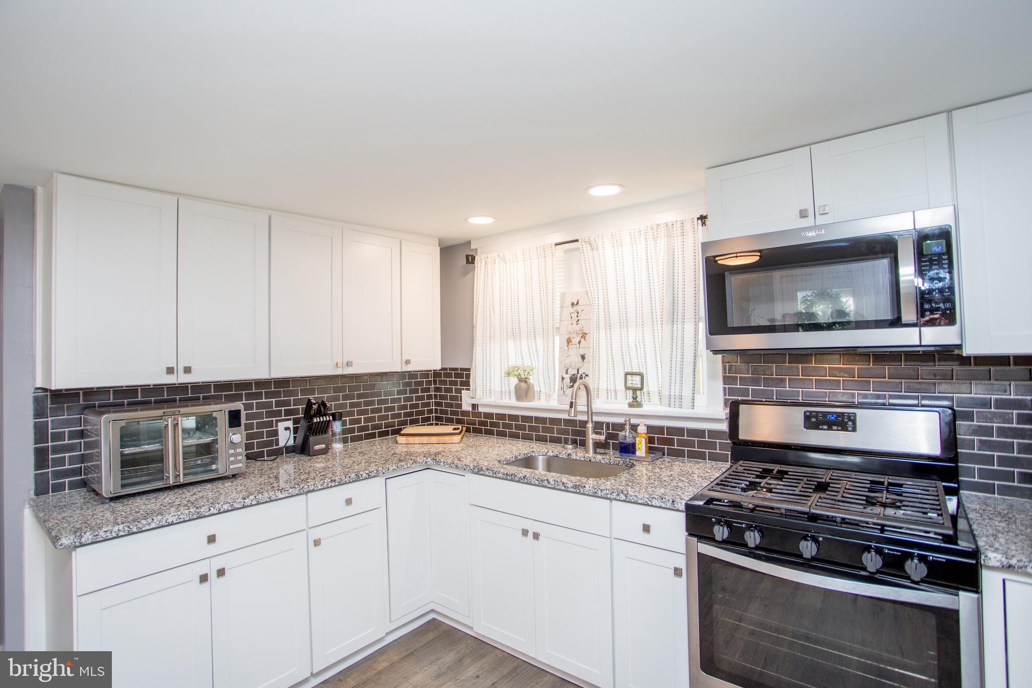 445 Blue Bell Road Williamstown, NJ 08094 - Photo 23 of 61