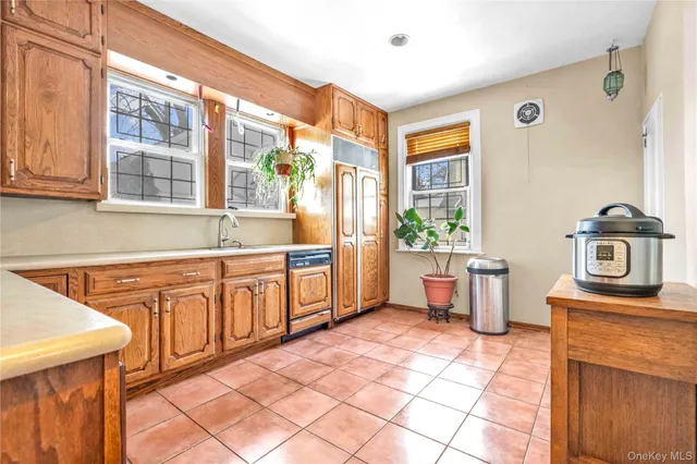 $1,998,888 | 33-26 162nd Street | Murray Hill - Flushing