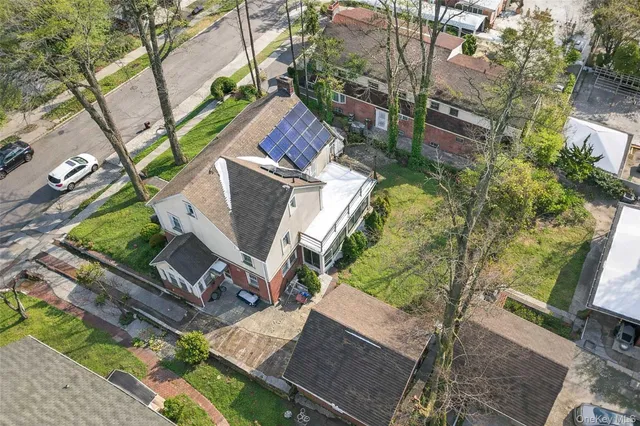 $1,998,888 | 33-26 162nd Street | Murray Hill - Flushing