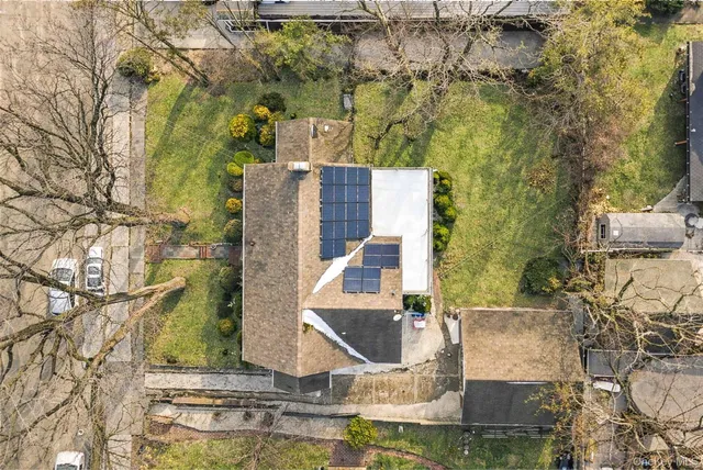 $1,998,888 | 33-26 162nd Street | Murray Hill - Flushing