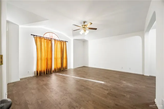 $2,500 | 3901 El Sendero Court, Mission, TX 78572