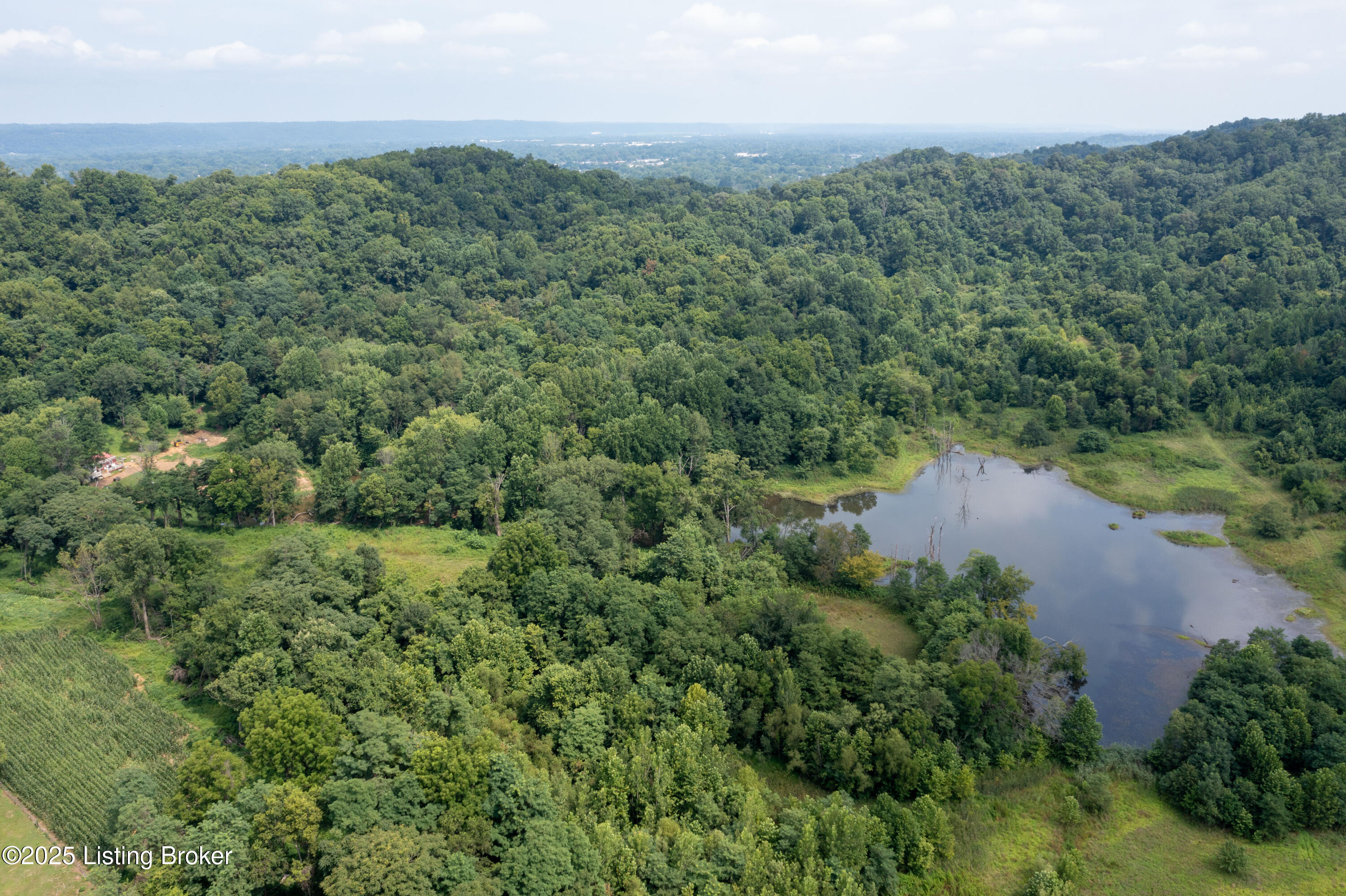 5601 Blevins Gap Road Louisville, KY 40272 - Photo 14 of 23 5601BlevinsGapRd-0021