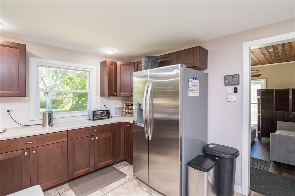 46 North Street Hatfield, MA 01038 - Photo 12 of 37