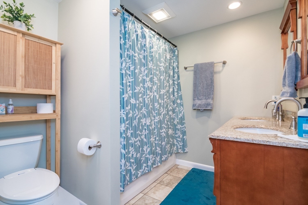 46 North Street Hatfield, MA 01038 - Photo 18 of 37