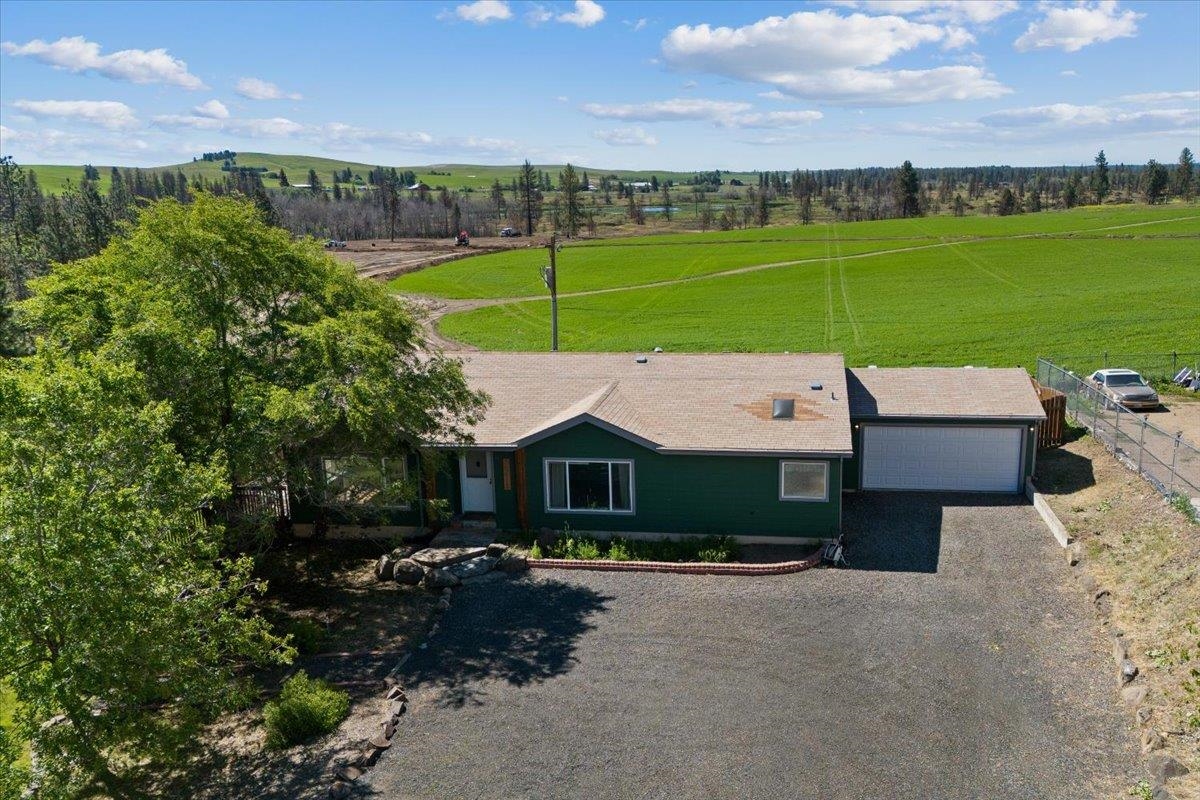 16413 West Lakeside Dr