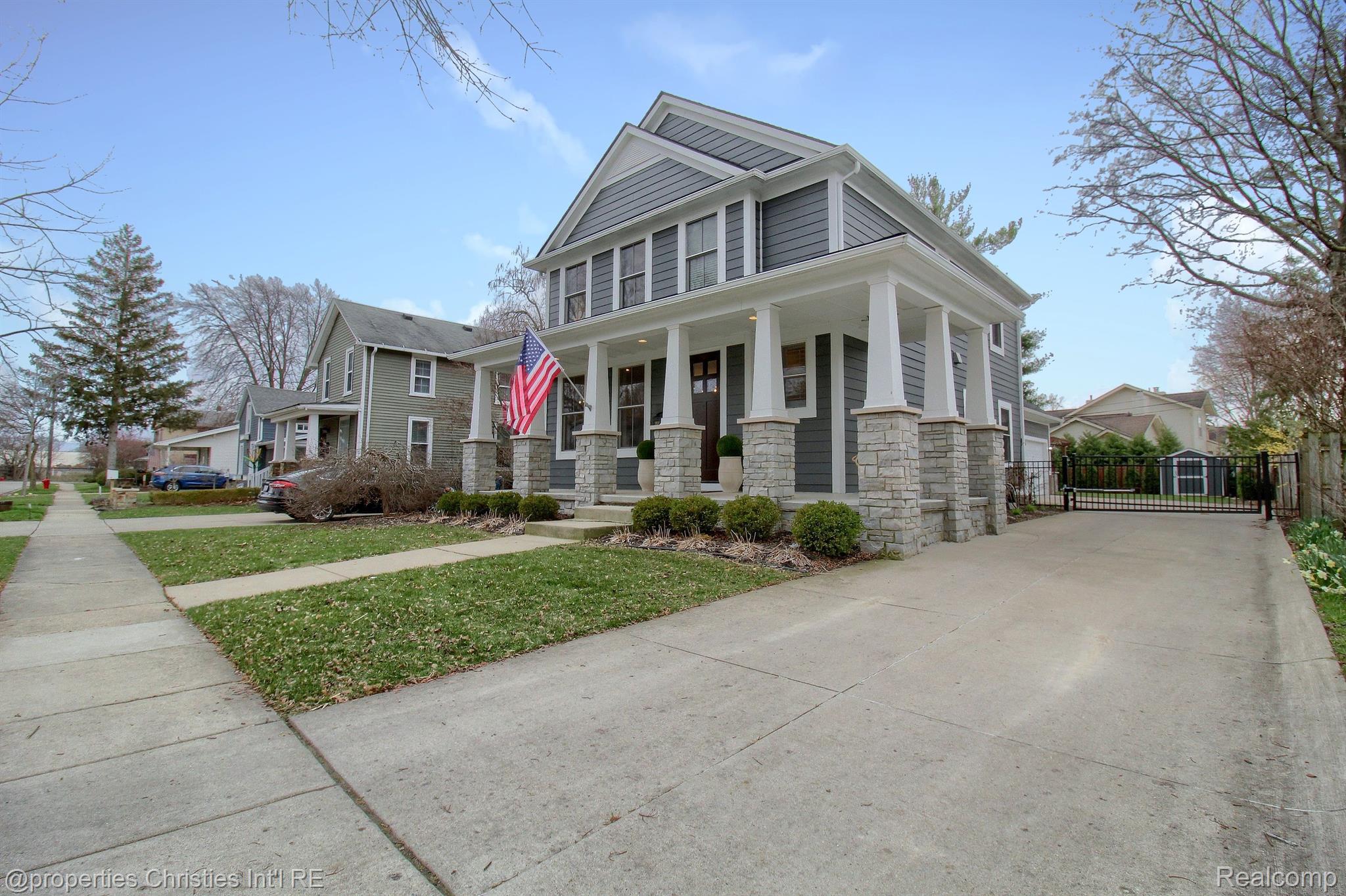 353 Roe Street Plymouth, MI 48170 - Photo 2 of 44 Gallery Image 2