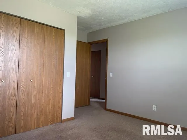 $1,400 | 4427 Venetian Drive, Springfield, IL 62703