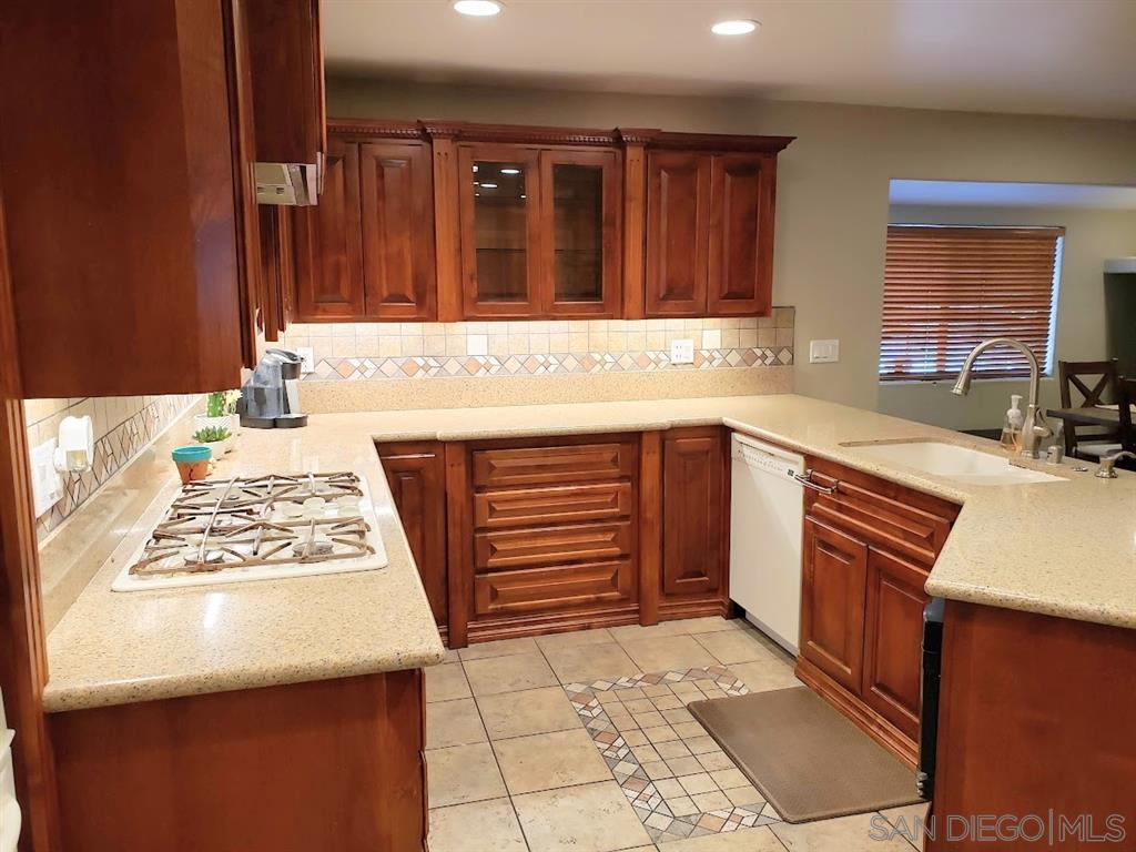 9425 Mandeville Road Santee, CA 92071 - Photo 4 of 15 Gallery Image 4