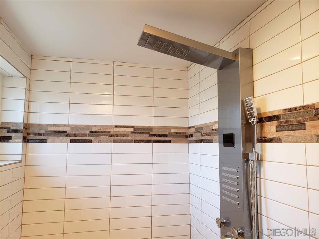 9425 Mandeville Road Santee, CA 92071 - Photo 7 of 15 Gallery Image 7