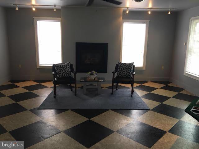 5003 River Road Hurlock, MD 21643 - Photo 13 of 30 Gas Fireplace