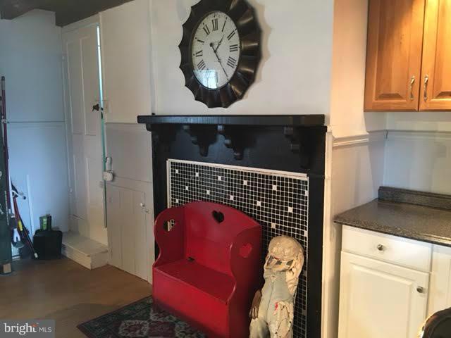 5003 River Road Hurlock, MD 21643 - Photo 14 of 30 Decorative Wall in Kitchen
