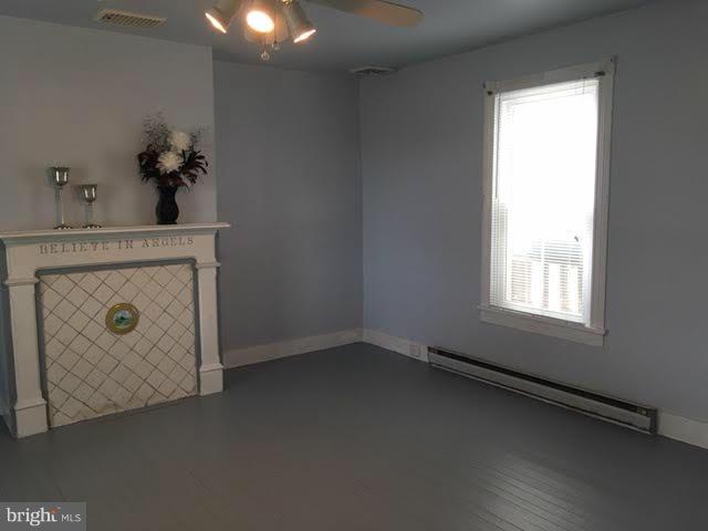 5003 River Road Hurlock, MD 21643 - Photo 16 of 30 Hardwood Floors