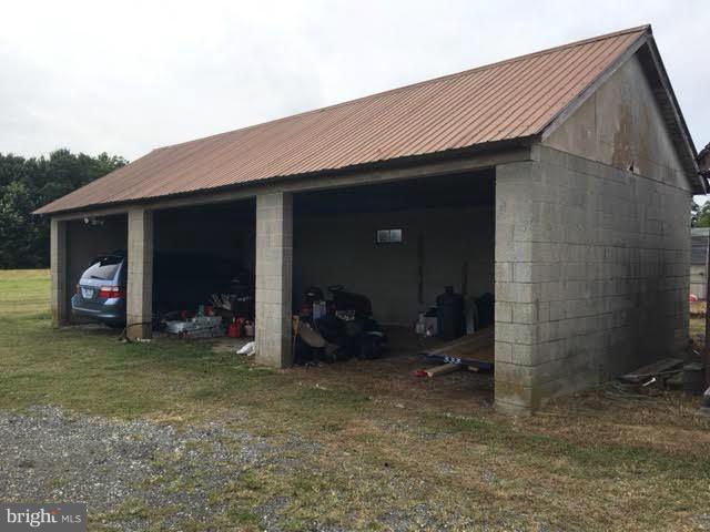5003 River Road Hurlock, MD 21643 - Photo 29 of 30 3 Bay Concrete Building