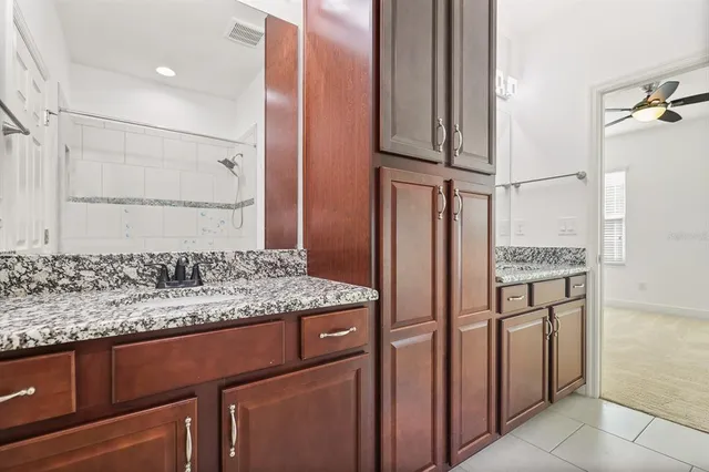 $4,800 | 5724 Shell Ridge Drive, Lithia, FL 33547