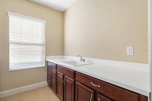 $4,800 | 5724 Shell Ridge Drive, Lithia, FL 33547