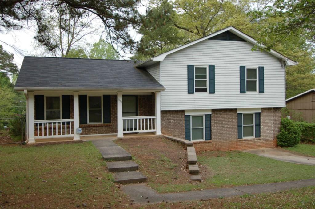 1938 Singer Way Lithonia, GA 30058 - Photo 1 of 1 Gallery Image 1