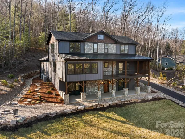 $1,250,000 | 3 Erin Glen Court, Fairview, NC 28730