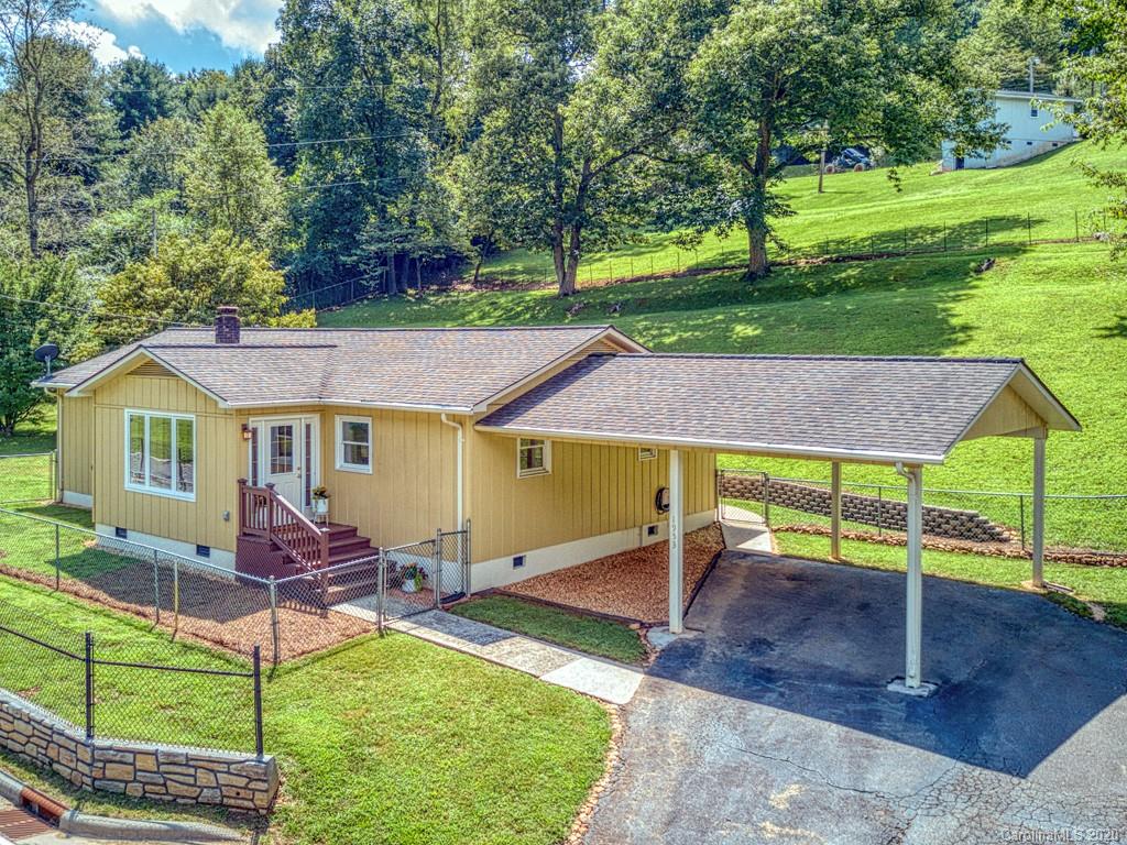 1953 Cope Creek Road Sylva, NC 28779 - Photo 2 of 27 Gallery Image 2