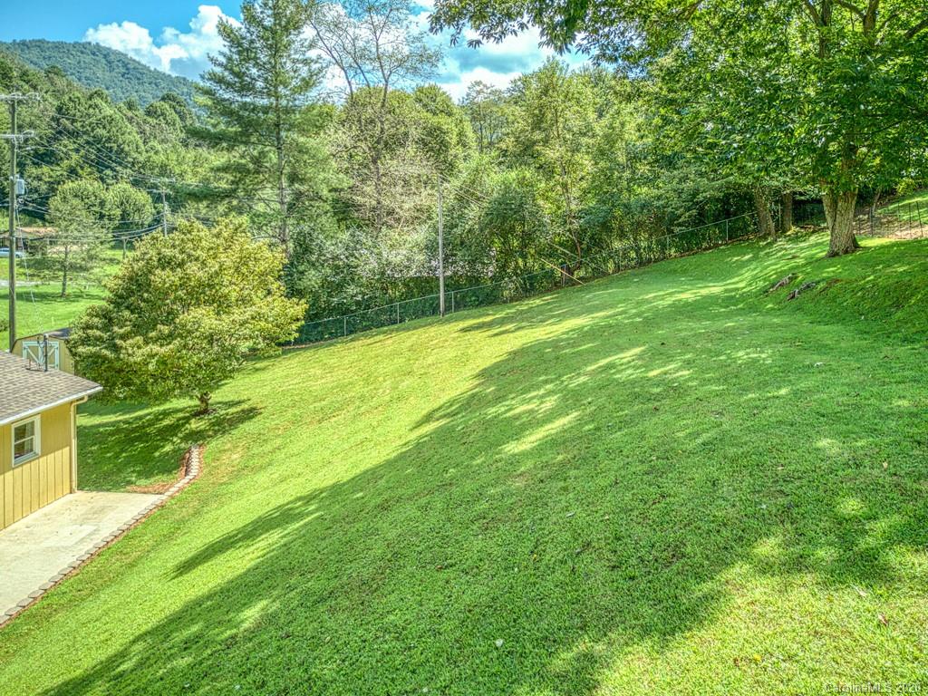 1953 Cope Creek Road Sylva, NC 28779 - Photo 7 of 27 Gallery Image 7