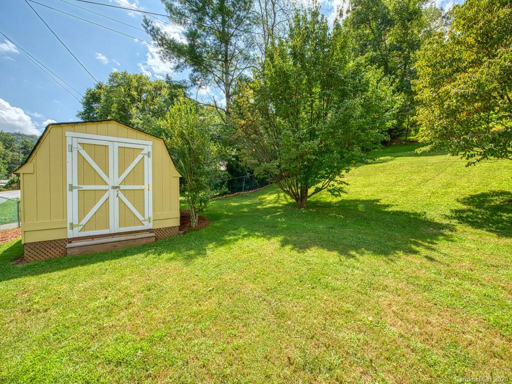 1953 Cope Creek Road Sylva, NC 28779 - Photo 8 of 27 Gallery Image 8