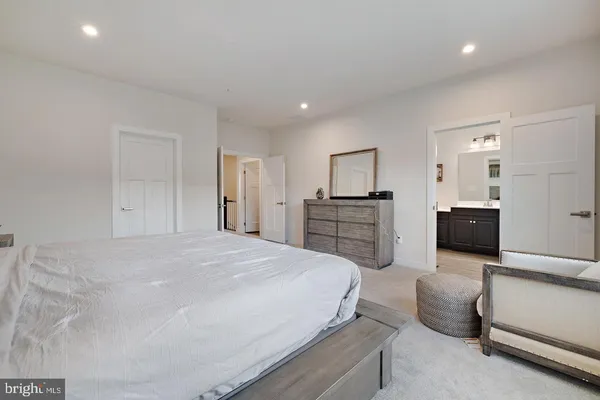 $3,850 | 10046 B American Pharoah Lane, Unit 76, Laurel, MD 20723
