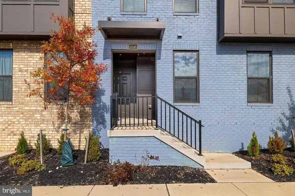 $3,850 | 10046 B American Pharoah Lane, Unit 76, Laurel, MD 20723