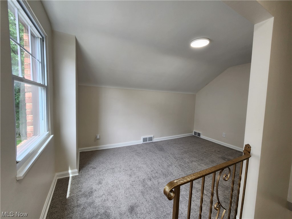 3718 Bainbridge Road Cleveland Heights, OH 44118 - Photo 18 of 23