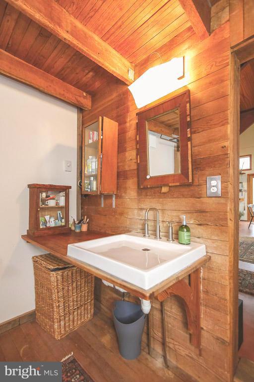 2015 Emory Road Reisterstown, MD 21136 - Photo 27 of 30 a bathroom with a sink and a bathtub